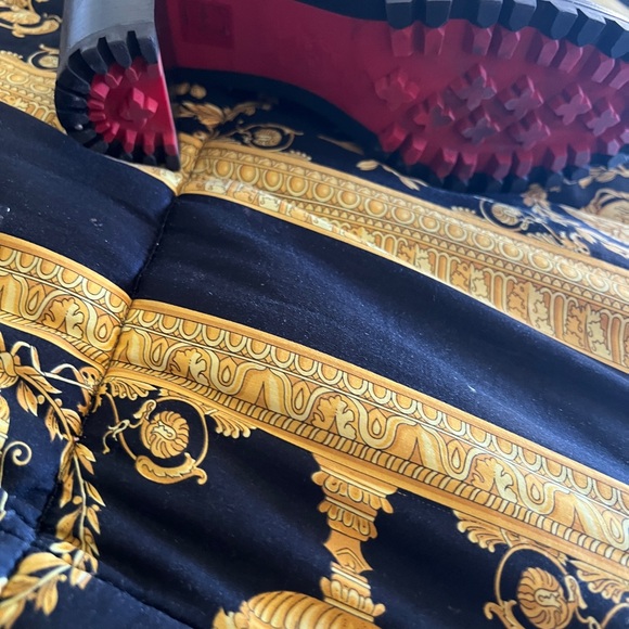 Boots - Picture 5 of 7